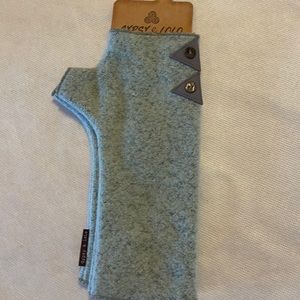 Avery&Lolo Fingerless Gloves.  Sz.Medium